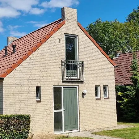 Recreatiewoning Maas En Waal 44 Holiday home *