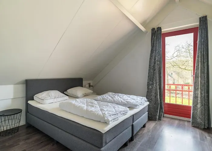 Recreatiewoning Maas En Waal 44 *